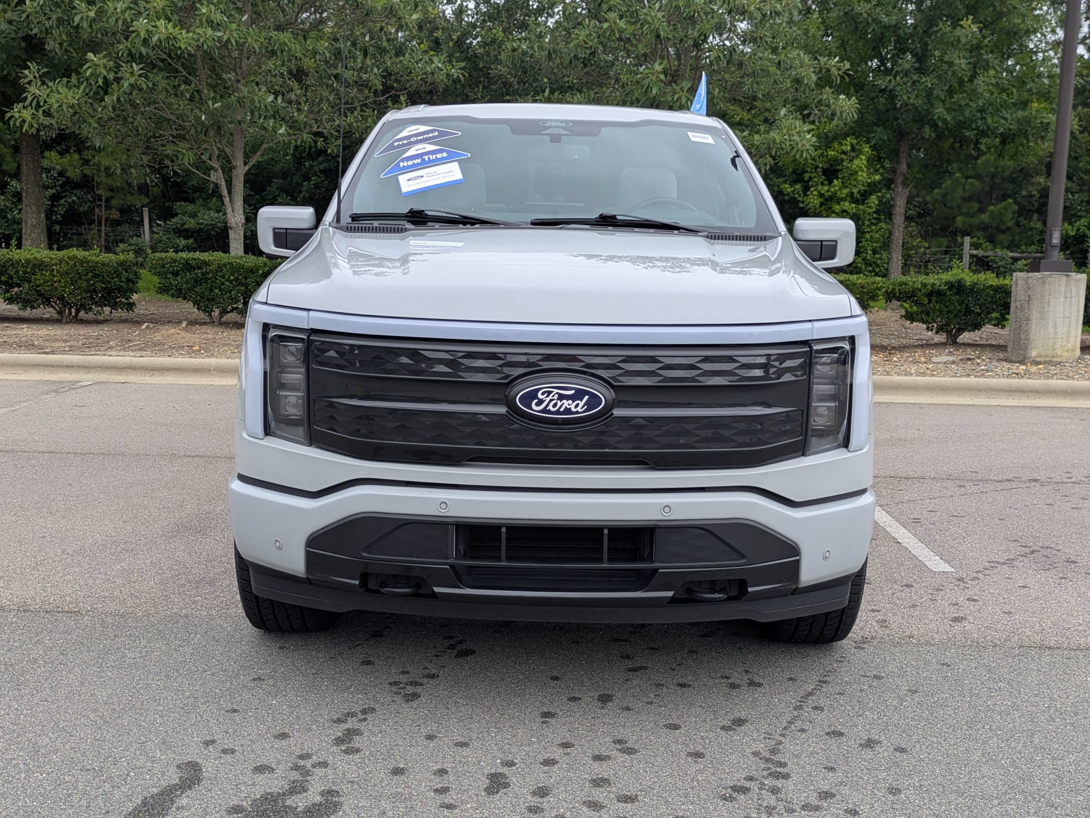 Certified 2024 Ford F150 Lightning Platinum AWD/4WD image 9