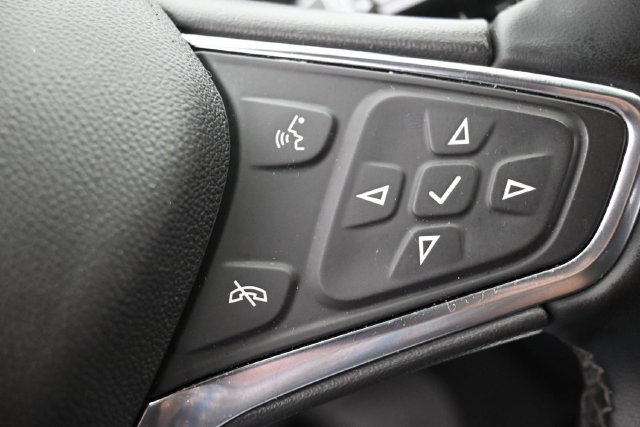 Used 2024 Chevrolet Equinox LT FWD image 17