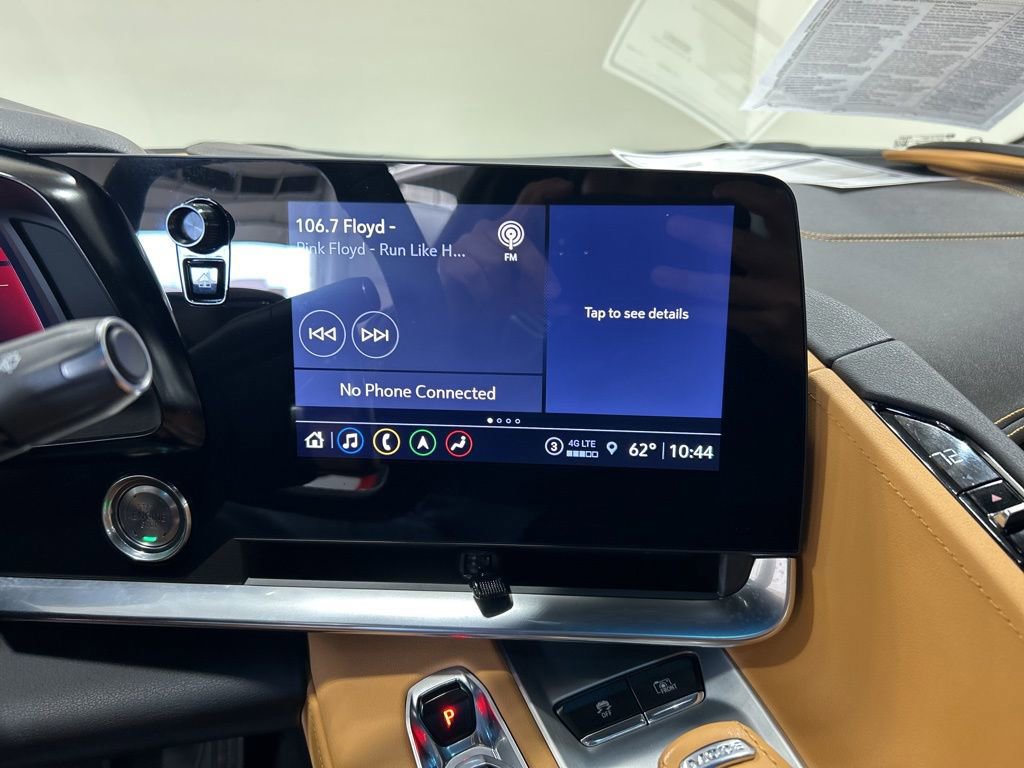 Used 2021 Chevrolet Corvette Stingray w/ Engine Appearance Package image 18