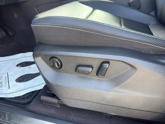 Used 2023 Volkswagen Atlas Cross Sport SE image 24