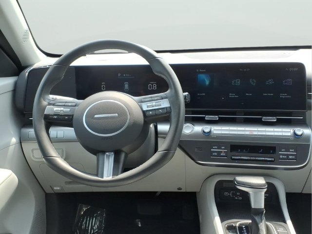 Used 2025 Hyundai Kona SEL AWD/4WD image 10
