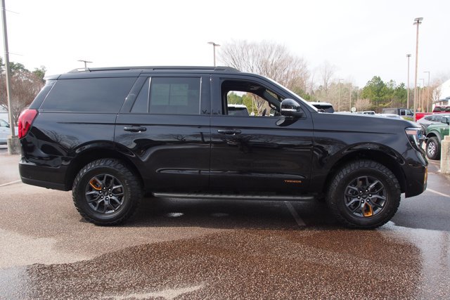 Certified 2025 Ford Expedition Tremor AWD/4WD image 8