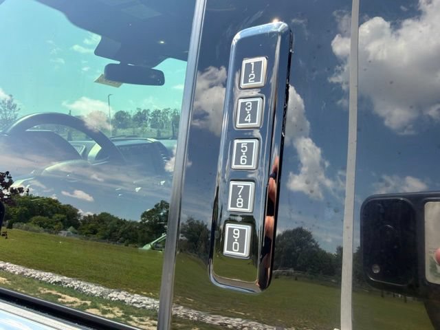 Certified 2020 Ford F150 Platinum w/ Equipment Group 701A Luxury AWD/4WD image 24