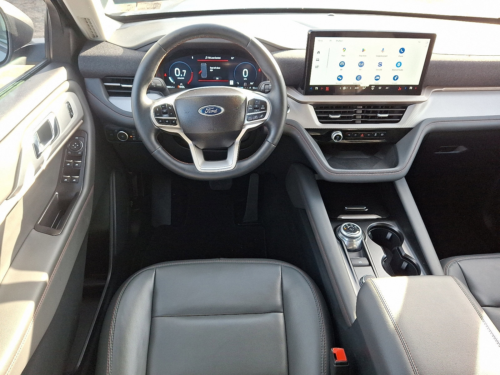 Certified 2025 Ford Explorer Active w/ Active Comfort Package image 11