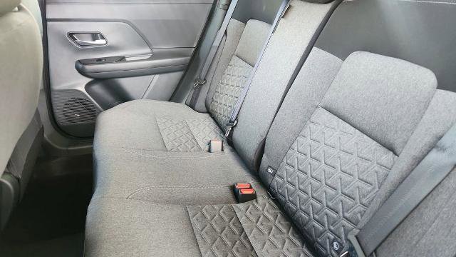 Used 2025 Nissan Kicks SV image 28