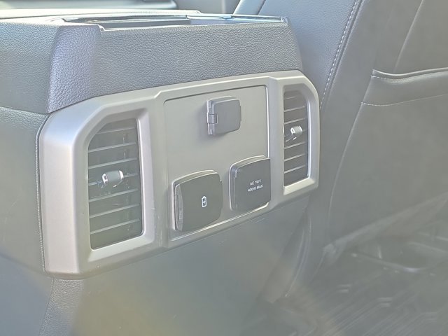 Certified 2022 Ford F350 Lariat w/ Tremor Off-Road Package image 27
