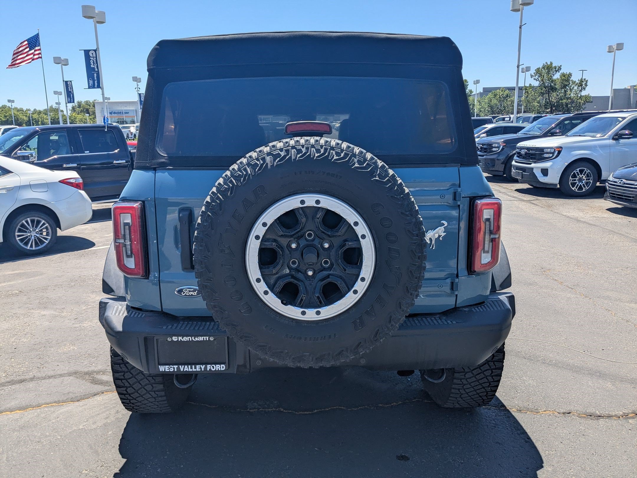 Certified 2023 Ford Bronco Badlands AWD/4WD image 9