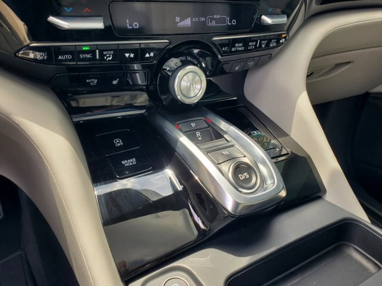 Used 2025 Acura MDX FWD w/ Technology Package image 27