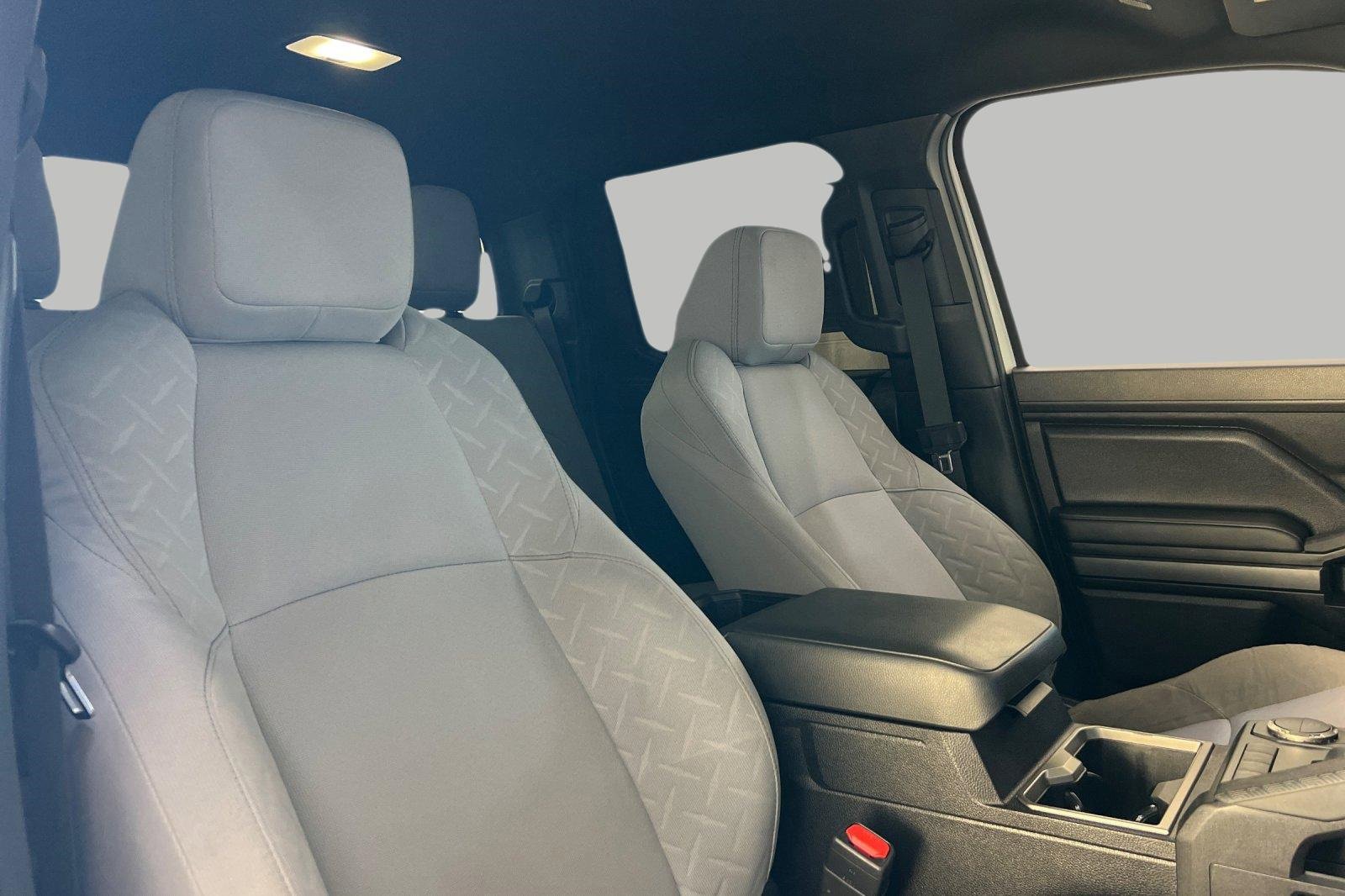 Used 2025 Toyota Tacoma TRD Sport image 16