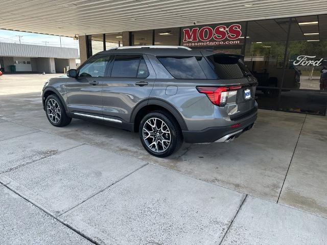 Certified 2025 Ford Explorer Platinum w/ Ultimate Package AWD/4WD image 6