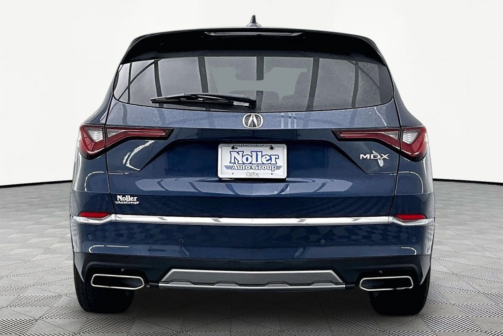 Used 2025 Acura MDX w/ Technology Package FWD image 4