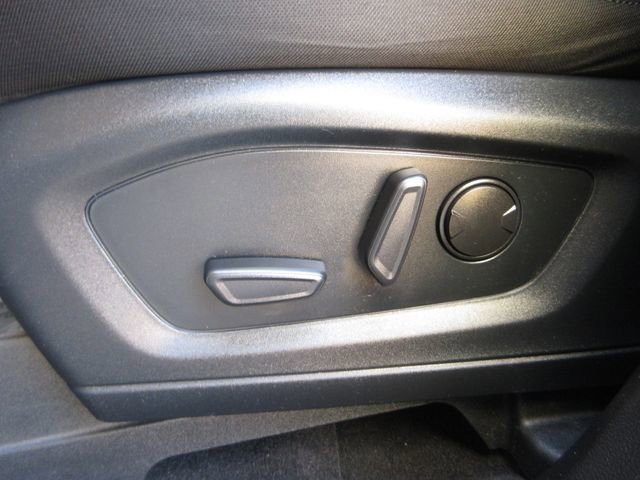 Certified 2023 Ford Explorer XLT RWD image 13