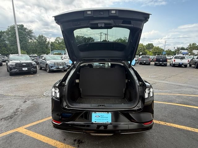 Certified 2022 Ford Mustang Mach-E Premium AWD/4WD image 8