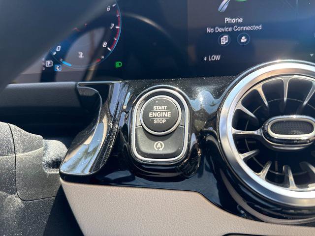 Used 2022 Mercedes-Benz GLA 250 4MATIC image 22