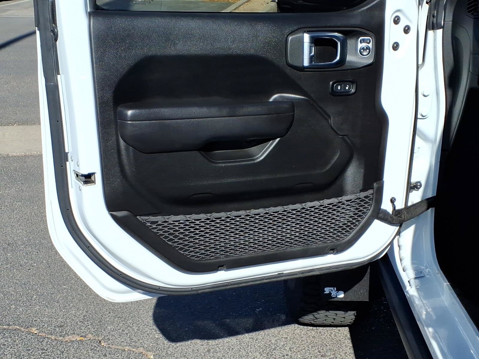 Used 2024 Jeep Wrangler Unlimited Rubicon w/ XTREMEE 35" Tire Package AWD/4WD image 21