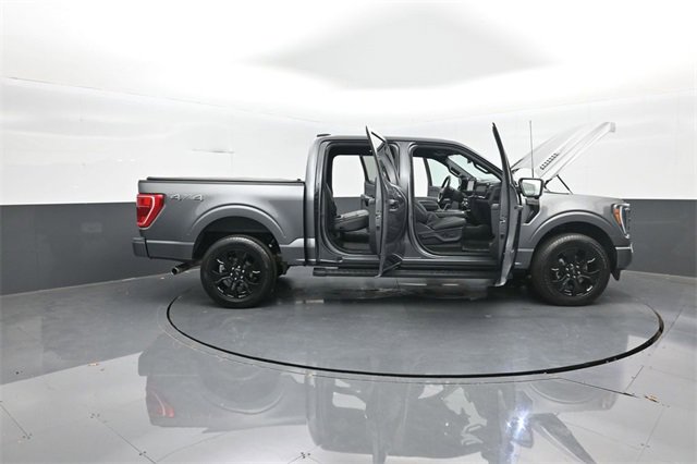 Certified 2022 Ford F150 XLT w/ Equipment Group 302A High image 40