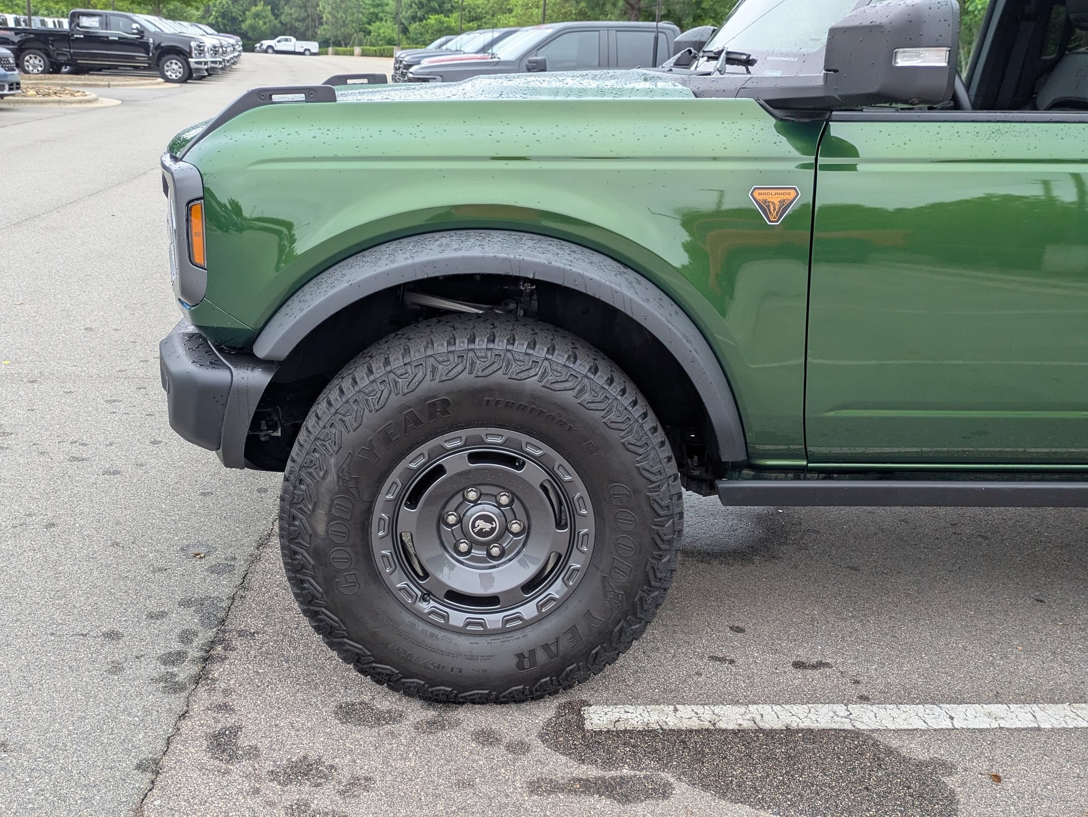 Certified 2025 Ford Bronco Badlands AWD/4WD image 11