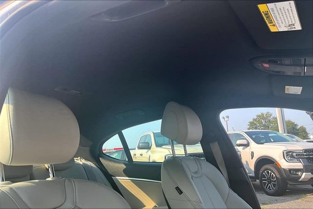 Used 2025 Genesis G70 2.5T AWD/4WD image 21