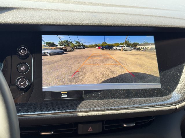 Used 2023 Buick Envision Preferred w/ Sport Touring Package AWD/4WD image 18