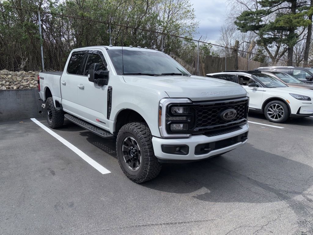 Certified 2025 Ford F250 Lariat w/ Tremor Off-Road Package AWD/4WD image 10