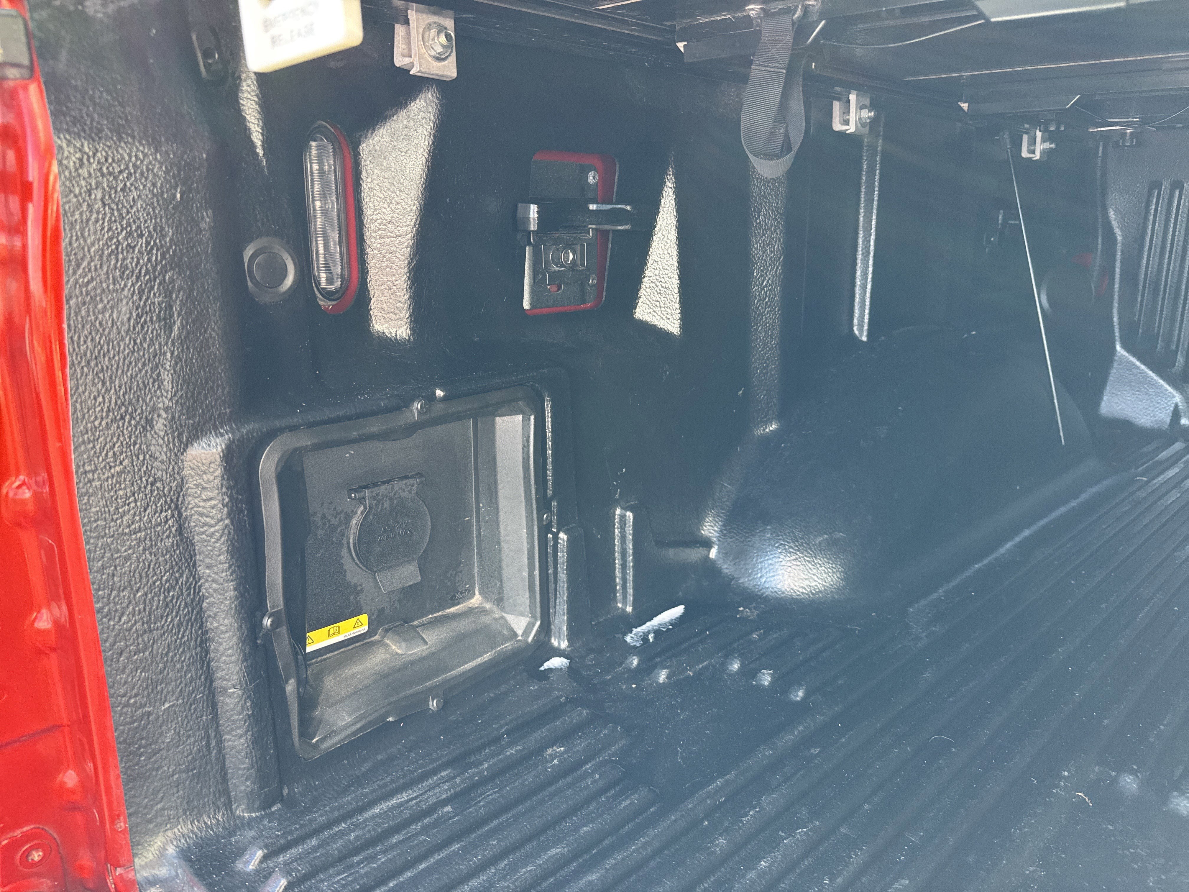 Certified 2023 Ford F150 Lariat w/ Equipment Group 502A High image 23