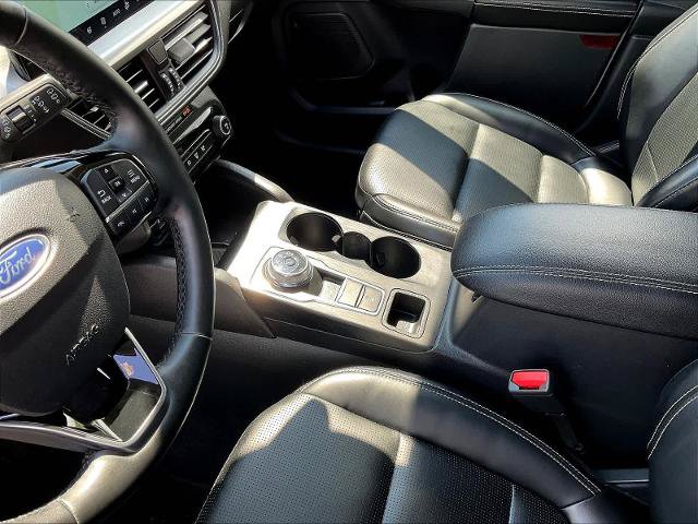 Certified 2025 Ford Escape Platinum AWD/4WD image 20