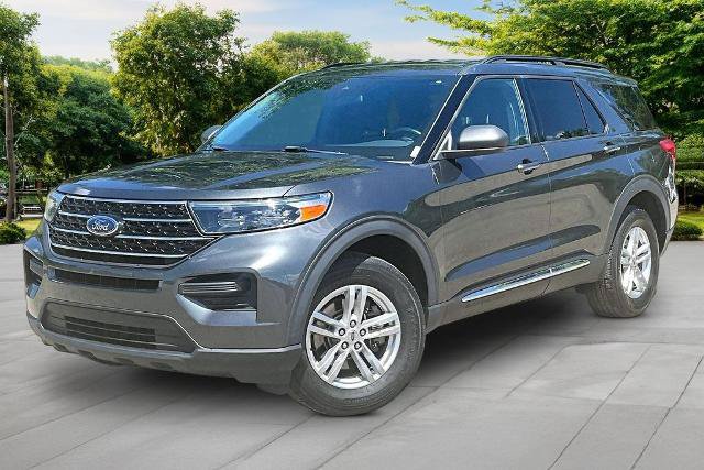 Certified 2020 Ford Explorer XLT w/ Comfort Package AWD/4WD image 12