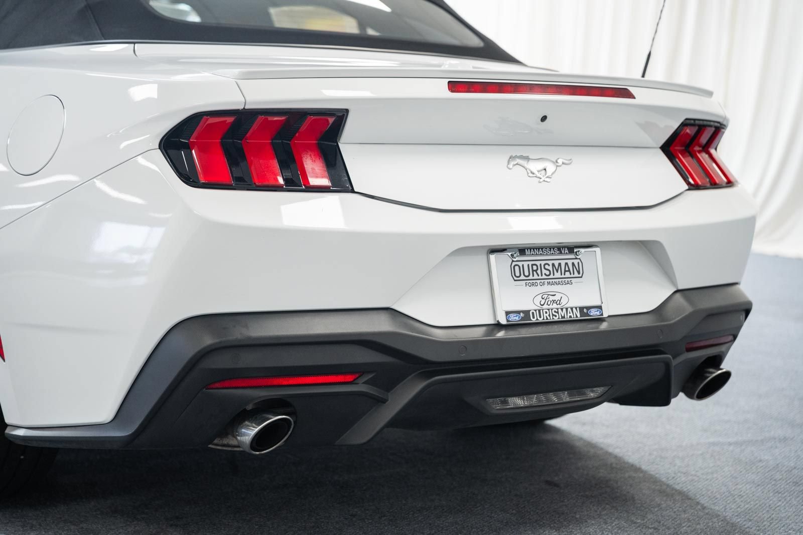 Certified 2024 Ford Mustang Premium RWD image 5
