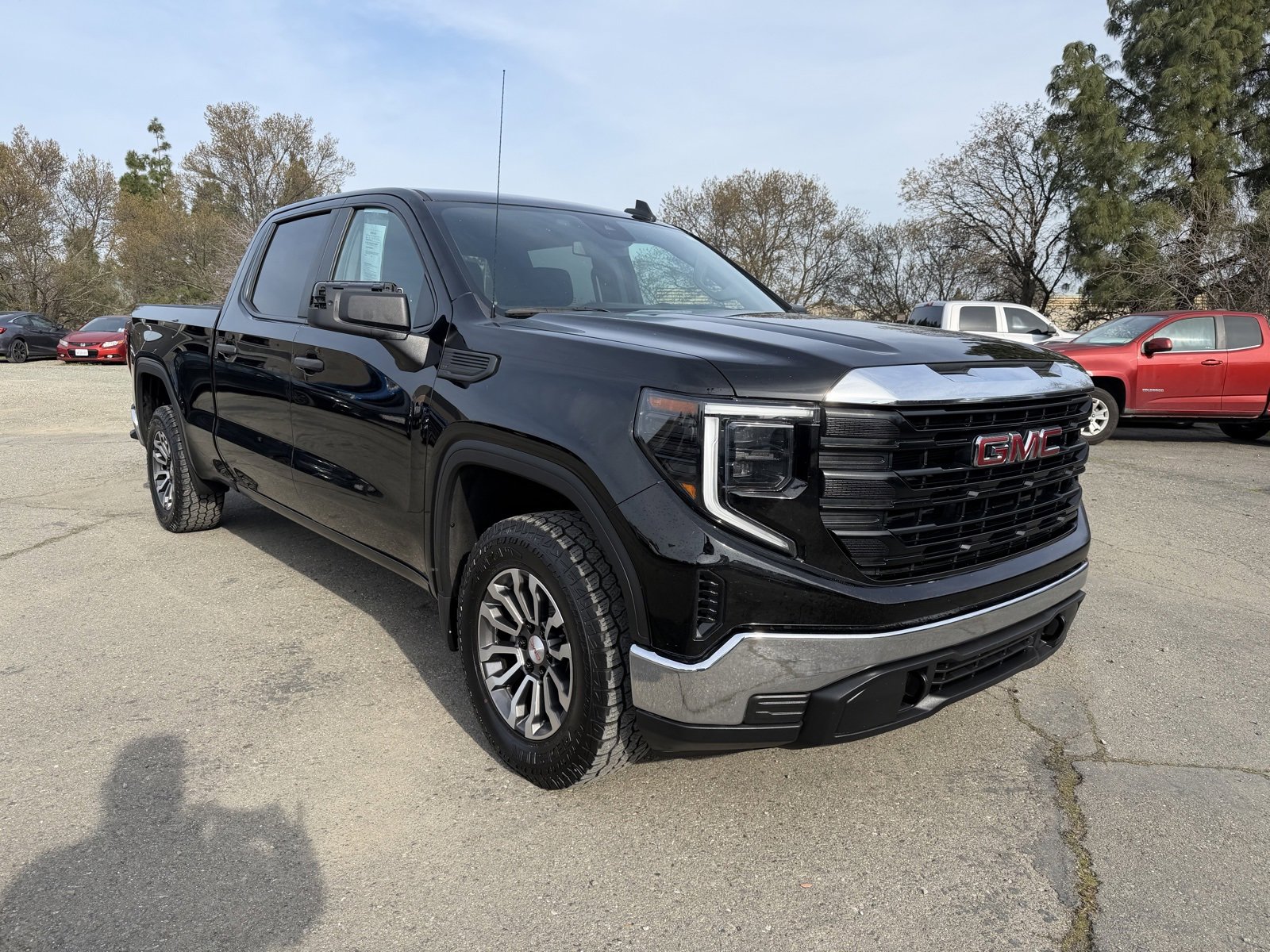 Used 2024 GMC Sierra 1500 Pro w/ Pro Value Package image 7