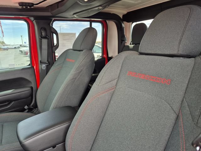 Used 2025 Jeep Gladiator Rubicon w/ Convenience Group AWD/4WD image 25