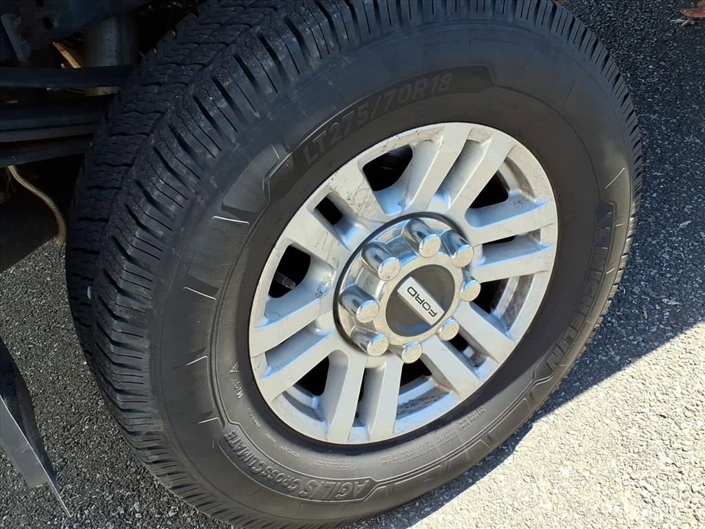 Certified 2017 Ford F250 XLT w/ XLT Value Package image 7