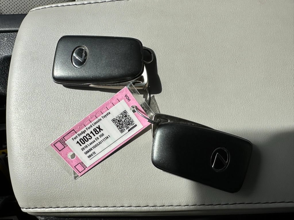 Used 2018 Lexus ES 350 w/ Navigation System Package FWD image 42