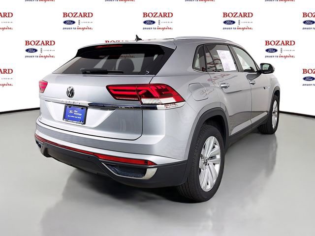 Used 2022 Volkswagen Atlas Cross Sport SE FWD image 8