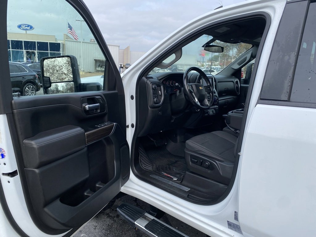 Used 2022 Chevrolet Silverado 2500 LT w/ Convenience Package image 10