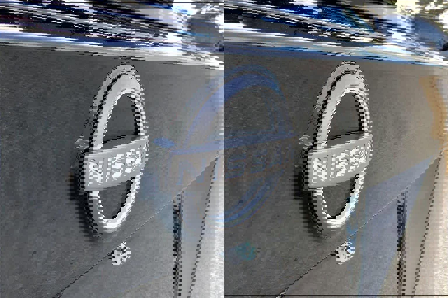 Used 2025 Nissan Kicks SR image 12