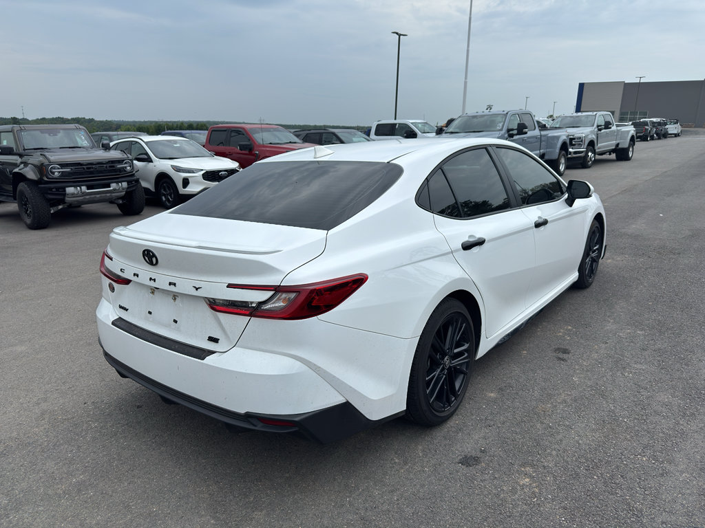 Used 2025 Toyota Camry SE w/ Multimedia Upgrade Package FWD image 5