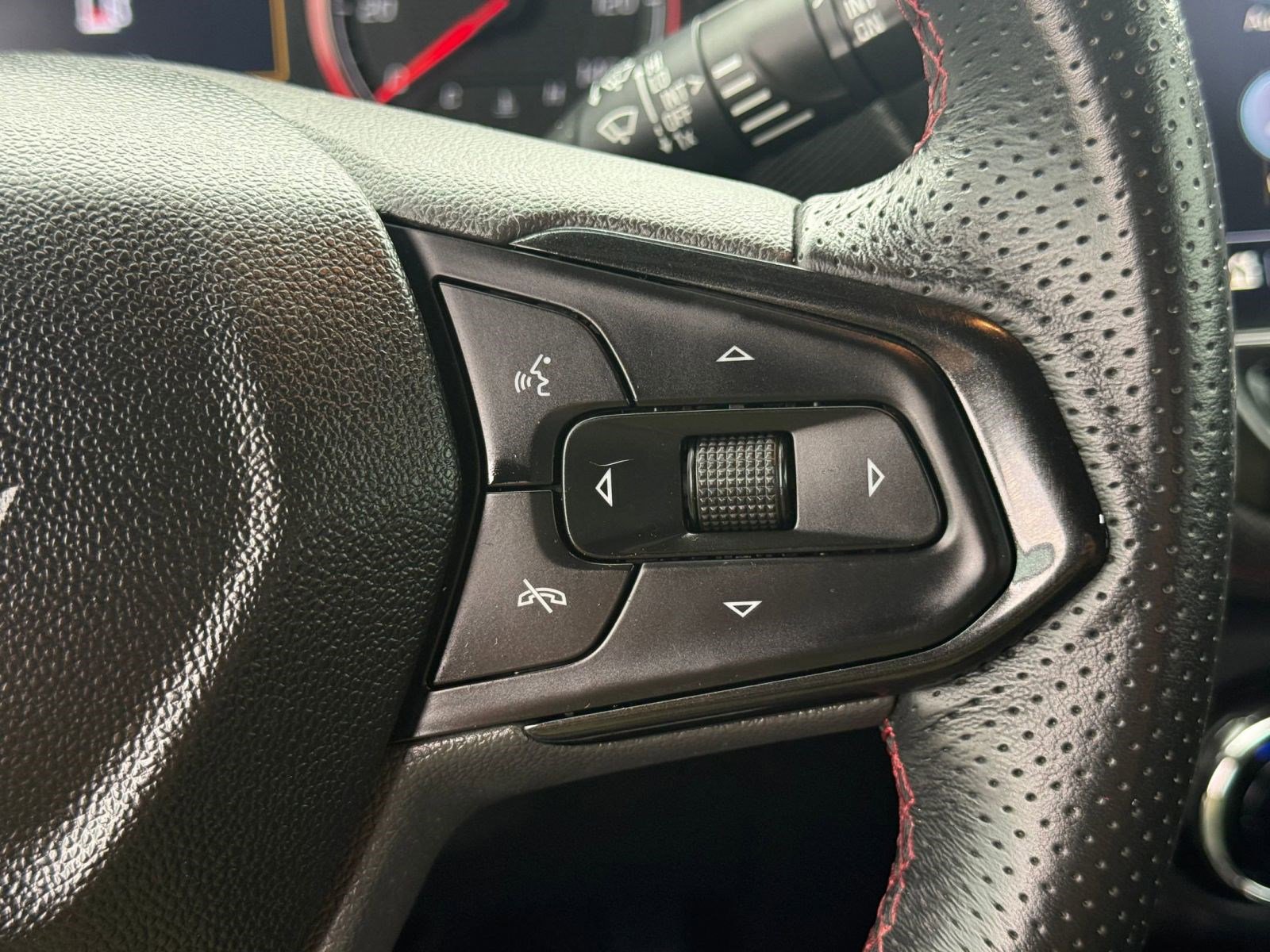 Used 2021 Chevrolet TrailBlazer RS w/ Sun and Liftgate Package image 23