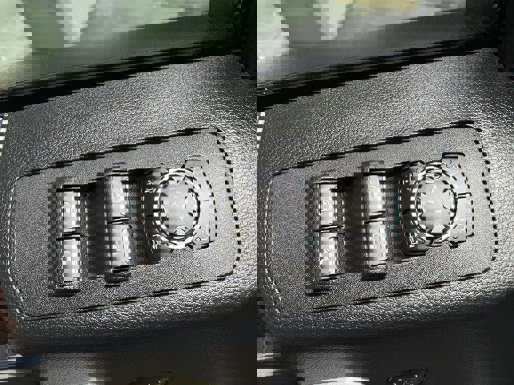 Certified 2020 Ford F150 Lariat w/ Equipment Group 502A Luxury image 14