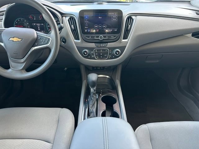 Used 2022 Chevrolet Malibu LT FWD image 16