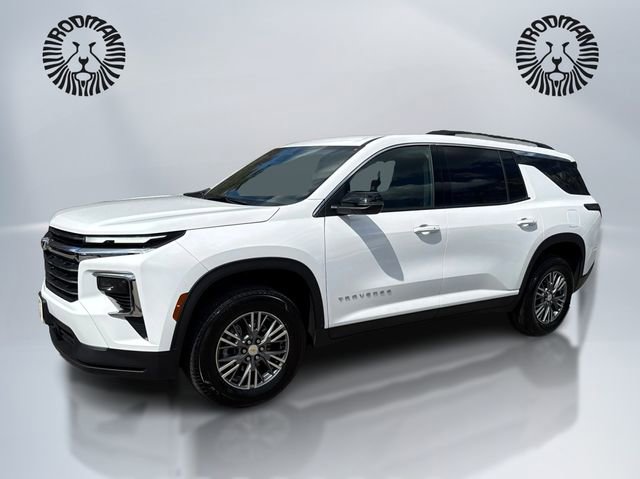 Used 2025 Chevrolet Traverse LT