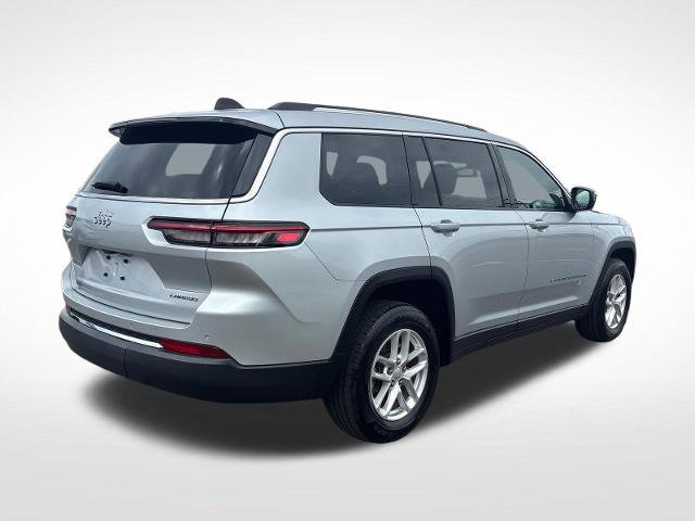 Used 2023 Jeep Grand Cherokee L Laredo RWD image 4