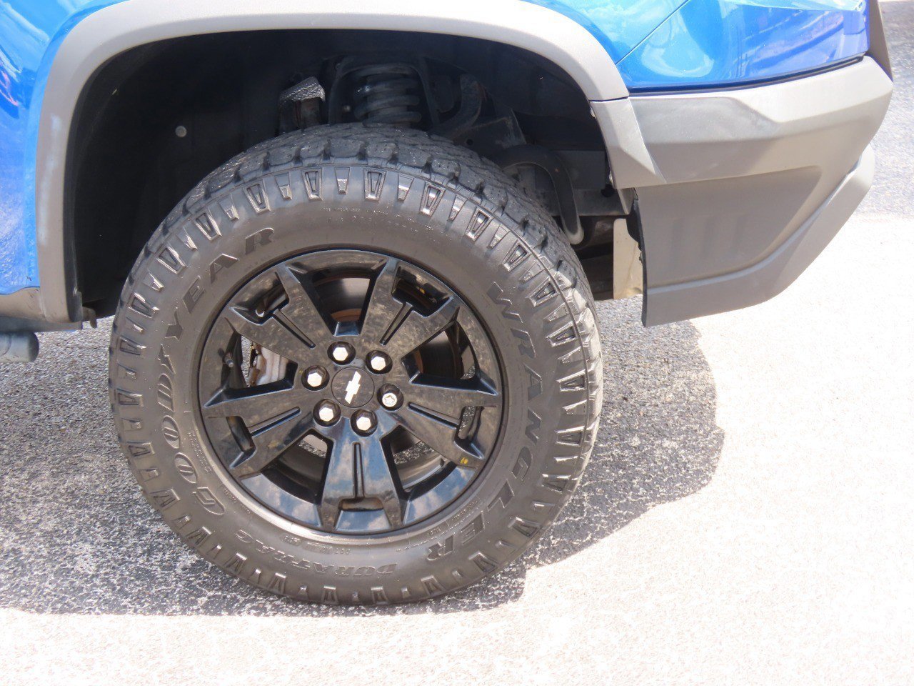 Used 2019 Chevrolet Colorado ZR2 w/ ZR2 Dusk Special Edition image 11