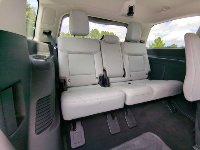 Certified 2025 Ford Expedition Platinum w/ Driver's Package AWD/4WD image 33