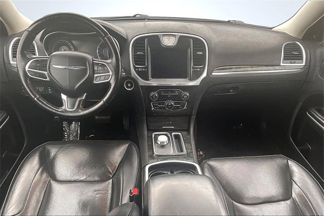 Used 2019 Chrysler 300 Limited image 15