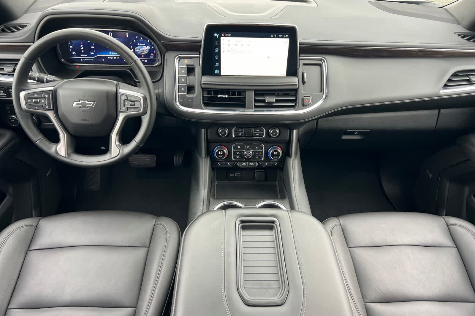 Used 2024 Chevrolet Tahoe Z71 w/ Luxury Package image 9