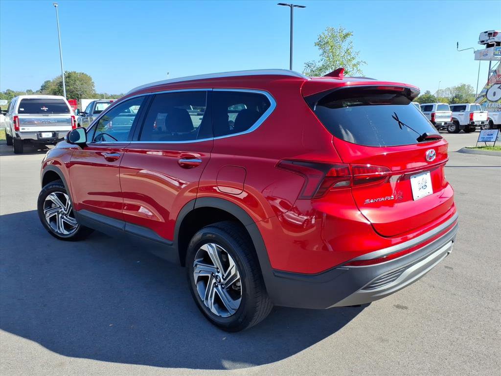 Used 2023 Hyundai Santa Fe SEL image 3