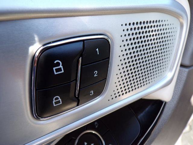 Certified 2021 Ford Explorer Platinum w/ Equipment Group 601A image 16