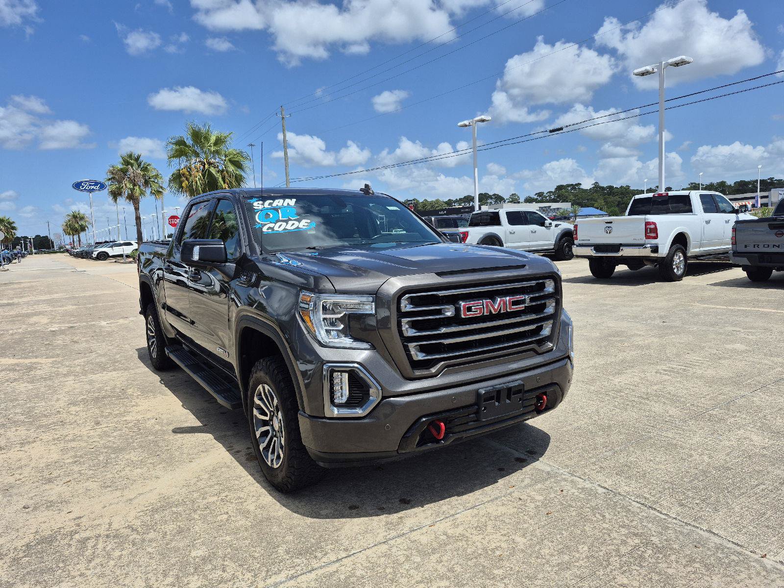 Used 2020 GMC Sierra 1500 AT4 w/ AT4 Premium Package AWD/4WD image 16
