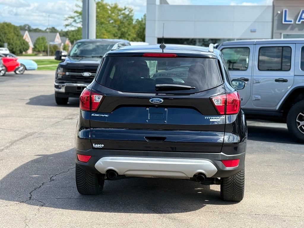 Certified 2019 Ford Escape Titanium AWD/4WD image 38
