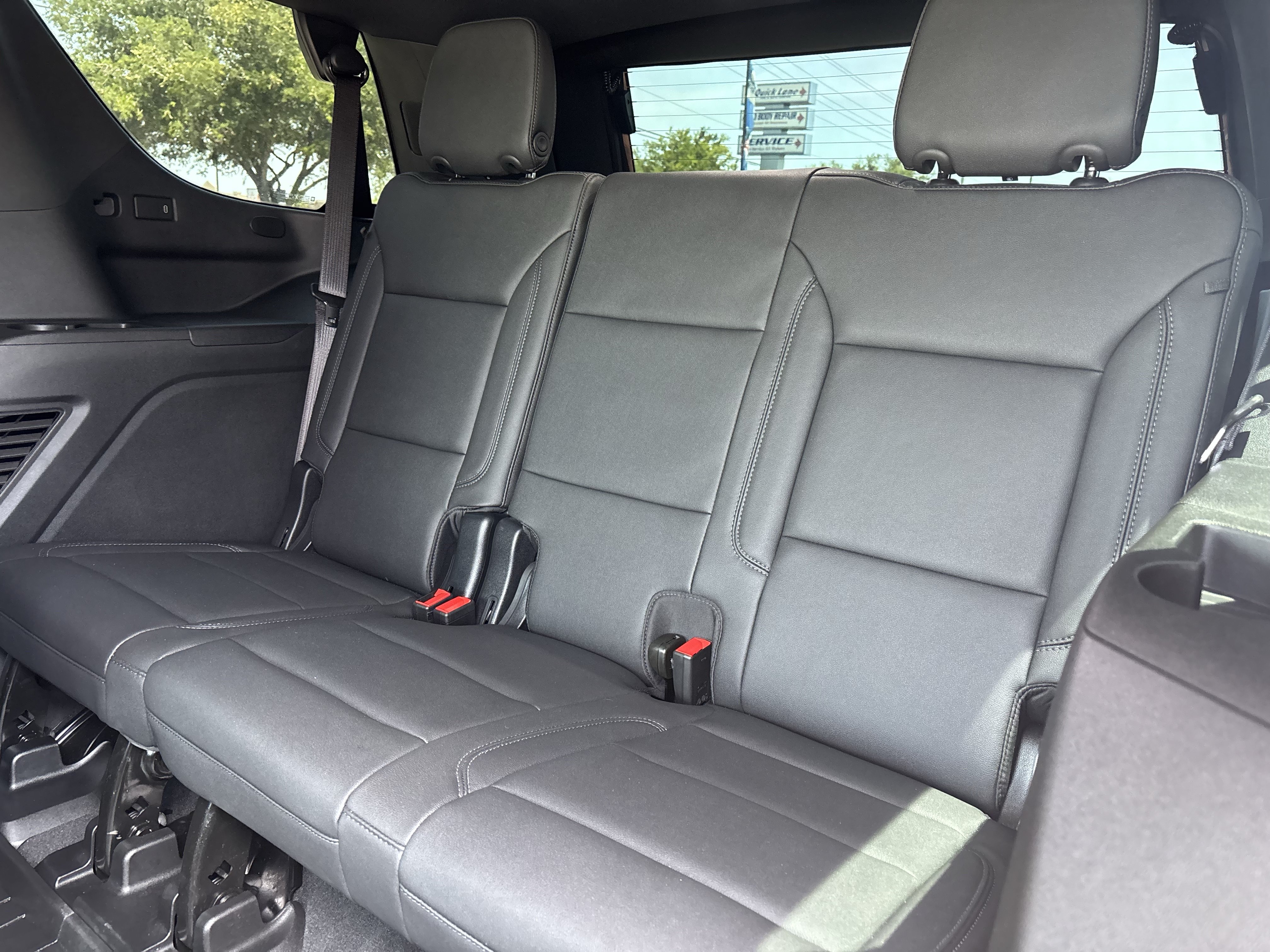 Used 2026 Chevrolet Tahoe LT w/ Comfort Package RWD image 18
